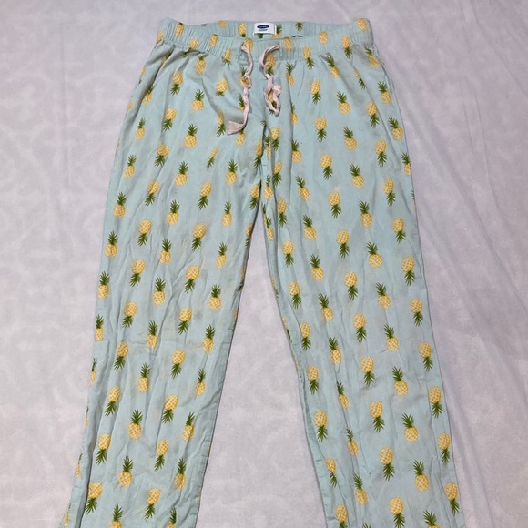 Old navy pineapple pants Clearance